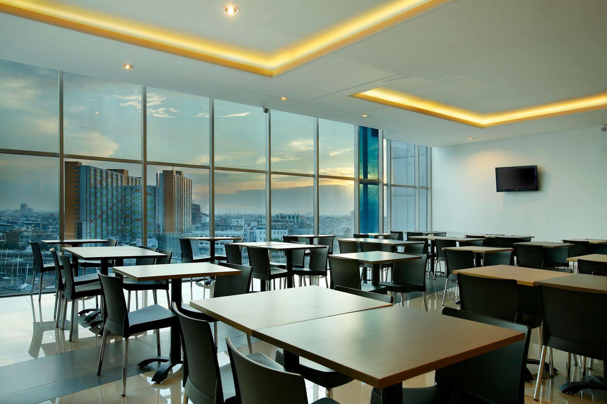 Amaris Hotel Seasons City Cakarta Dış mekan fotoğraf